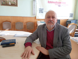  Анатолій Круглашов, доктор політичних наук, професор, завідувач кафедри політології та державного управління, директор Науково-дослідницького інституту європейської інтеграції та регіональних досліджень Чернівецького національного університету імені Юрія Федьковича  