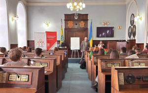 Спілкування з майбутніми управлінцями