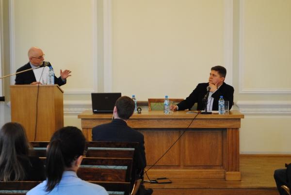 Публічна дискусія “Президентські вибори в Україні 2019: вплив Кремля vs народження європейської демократії”